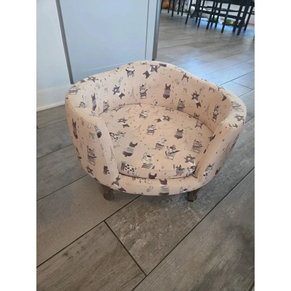 Dog couch tan/ cream /gray with wooden legs